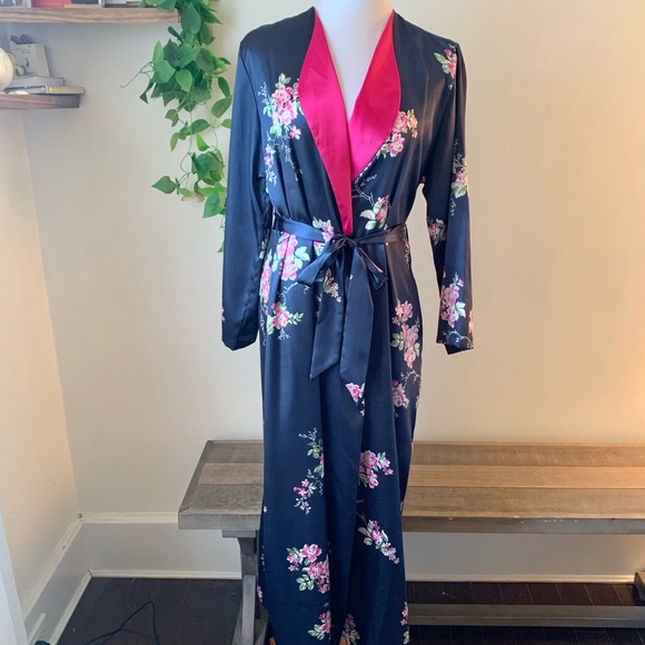 Jones NY Robe - Picture 2 of 6